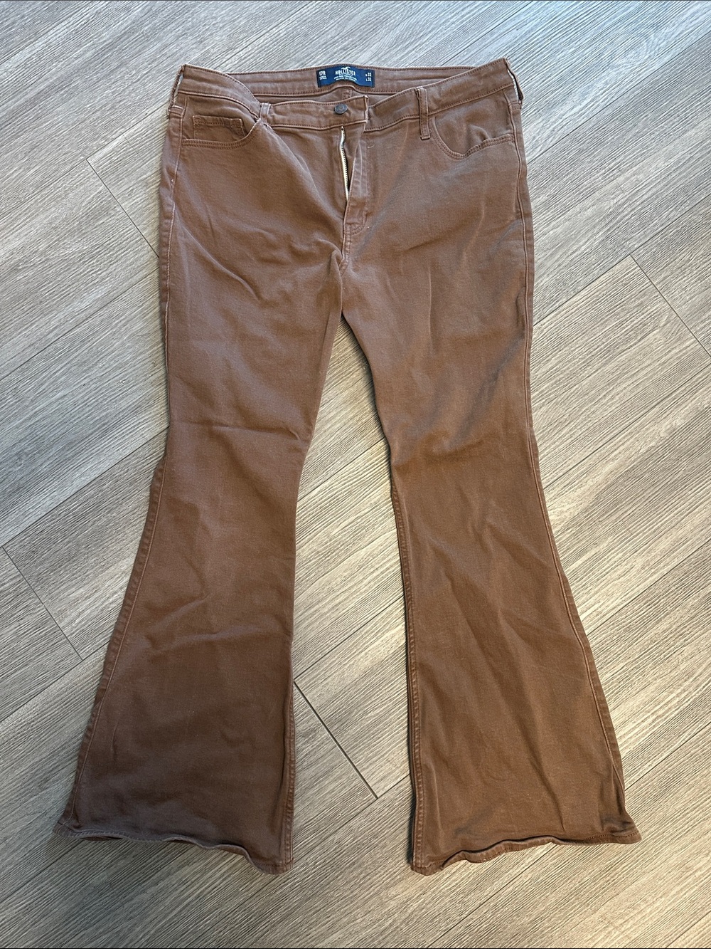 Hollister High-Rise Vintage Flared Men’s Pants - 33W 32L